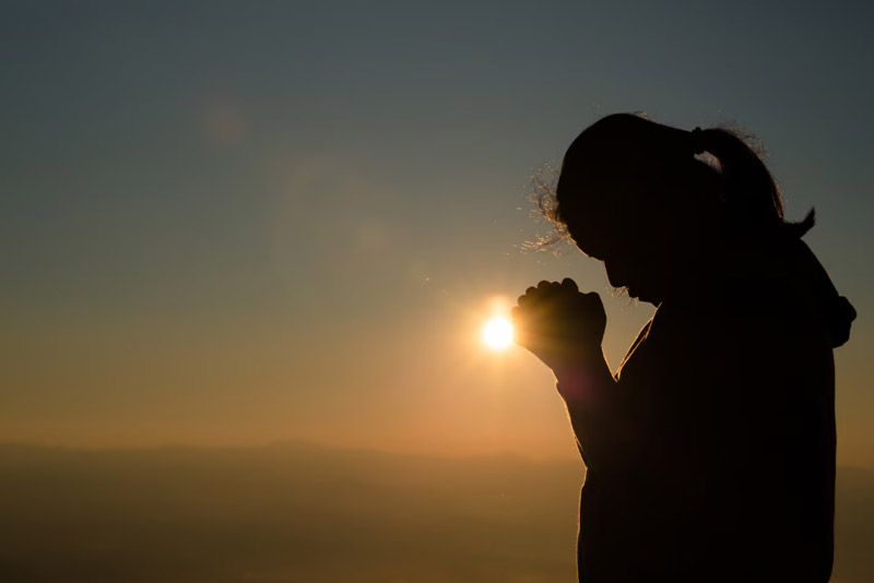 Fé em Meio às Provações: Deus Permanece sendo Deus